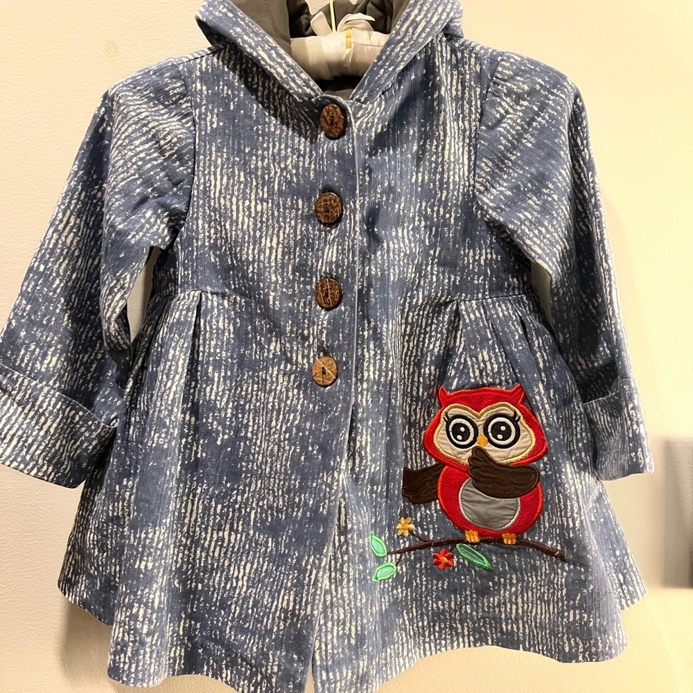 Maria Elena swing coat, lined with hood  adorable embroidered Girls Size 6
